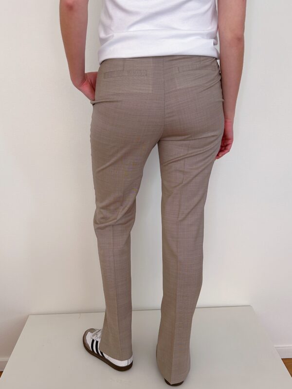 Teana1 beige kostymbyxa - Bild 2