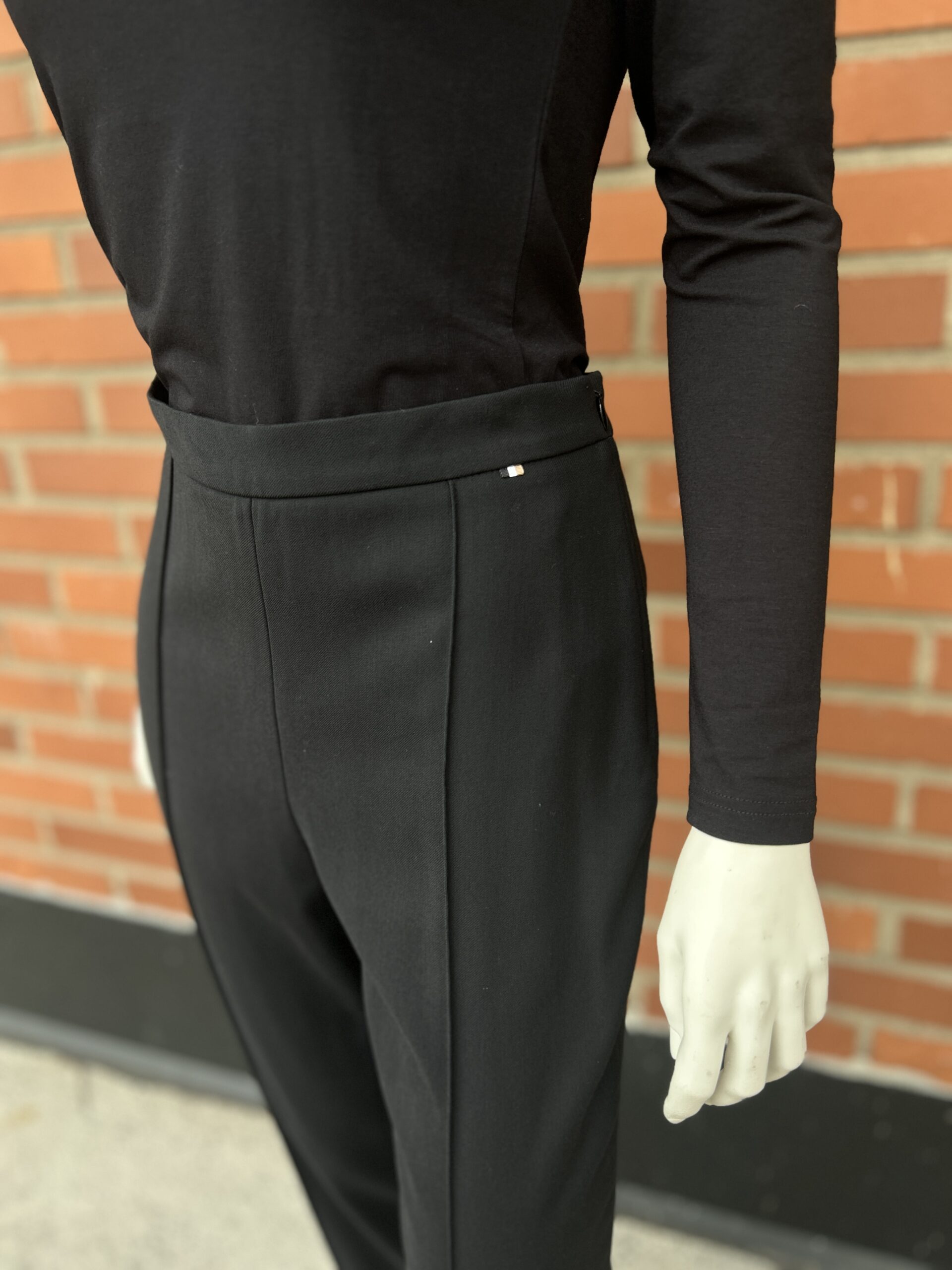 Telera - Svarta kostymbyxor - Bild 2