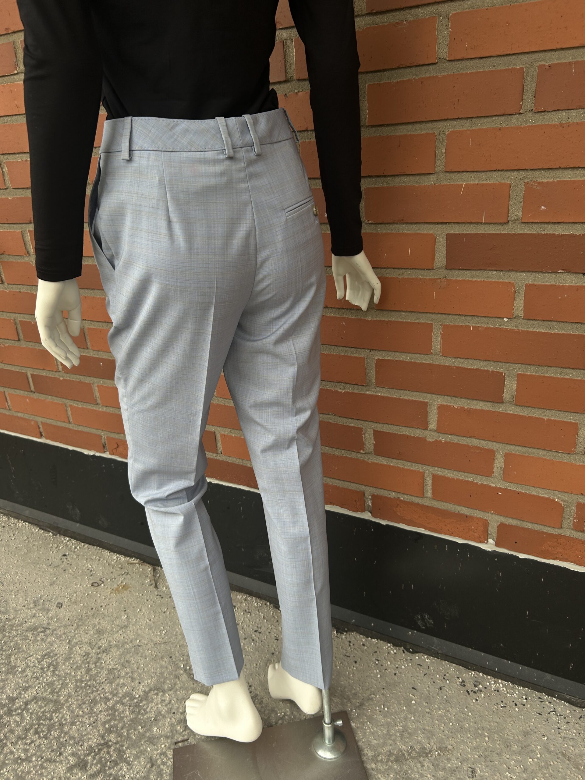 Tamata4 ljusblå kostymbyxa - Bild 4