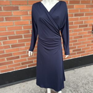 Ettita omlottklänning marinblå